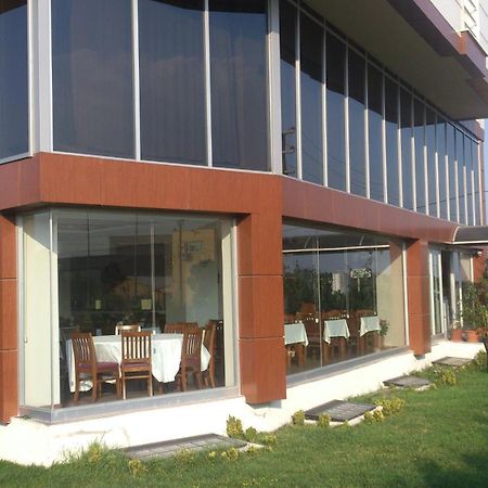 Pasha Suites บาลึคเคสิจ ภายนอก รูปภาพ